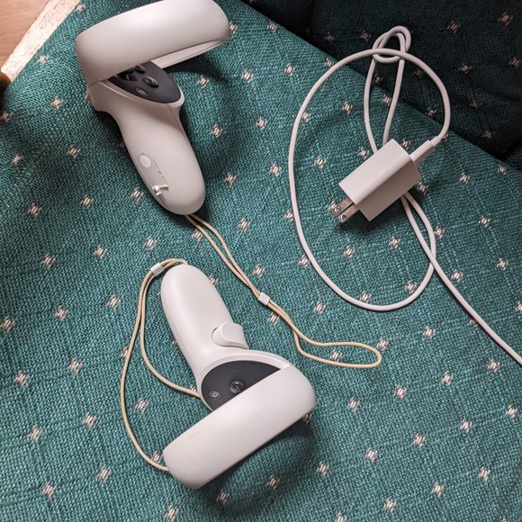 Oculus Quest 2 with added modified headpiece, remotes, and charger - Picture 3 of 3